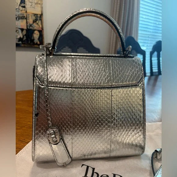 Salvatore Ferragamo Silver Purse - Picture 5 of 16